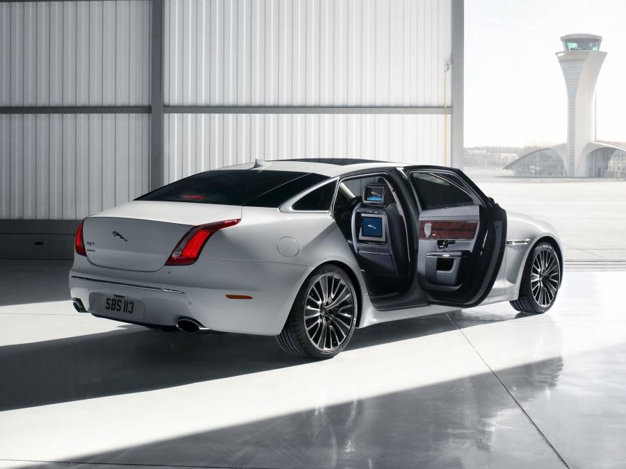  Jaguar XJ Ultimate 2012 года  (фото 18 из 54)